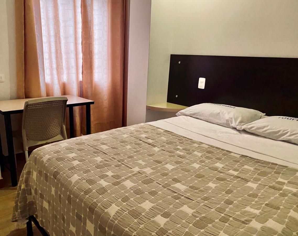 Hotel Tourmalet Кали Экстерьер фото